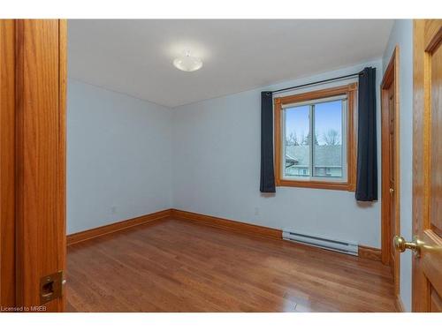 338 Walnut Street, Collingwood, ON - Indoor Photo Showing Other Room