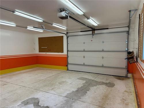 338 Walnut Street, Collingwood, ON - Indoor Photo Showing Garage