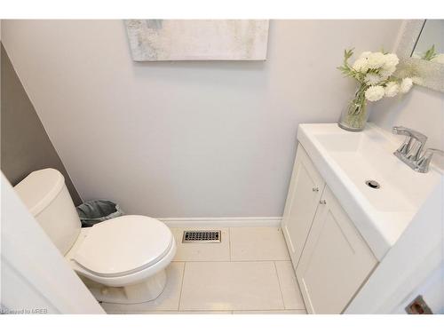 30-34 Dynasty Avenue, Hamilton, ON - Indoor Photo Showing Bathroom