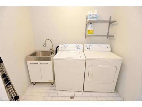 30-34 Dynasty Avenue, Hamilton, ON - Indoor Photo Showing Laundry Room