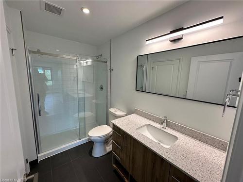 723-525 New Dundee Road, Kitchener, ON - Indoor Photo Showing Bathroom