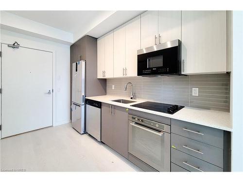 420-415 Main Street, Hamilton, ON - Indoor Photo Showing Kitchen With Upgraded Kitchen