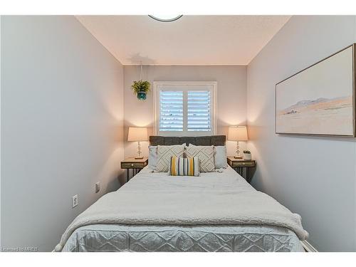 12-2300 Brays Lane, Oakville, ON - Indoor Photo Showing Bedroom
