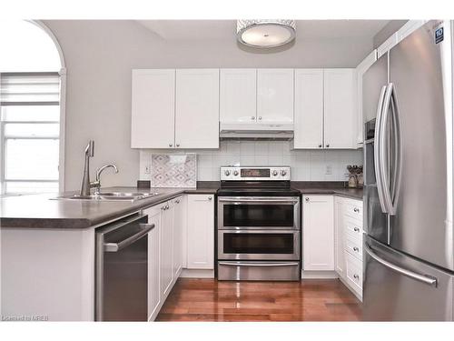 660 Zermatt Drive, Waterloo, ON - Indoor Photo Showing Kitchen With Stainless Steel Kitchen