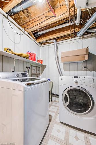232 Blackhorne Drive, Kitchener, ON - Indoor Photo Showing Laundry Room