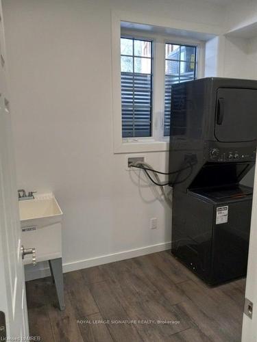 168 Alma Street, Rockwood, ON - Indoor Photo Showing Laundry Room