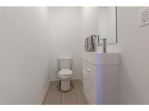 1704 Pleasure Valley Path, Oshawa, ON - Indoor Photo Showing Bathroom