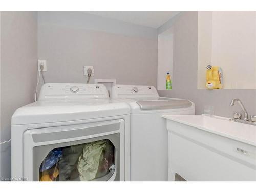 73 Wilkinson Avenue, Cambridge, ON - Indoor Photo Showing Laundry Room