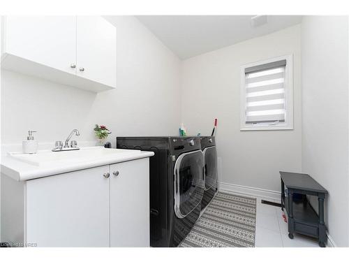 3 Grierson Trail, Waterdown, ON - Indoor Photo Showing Laundry Room