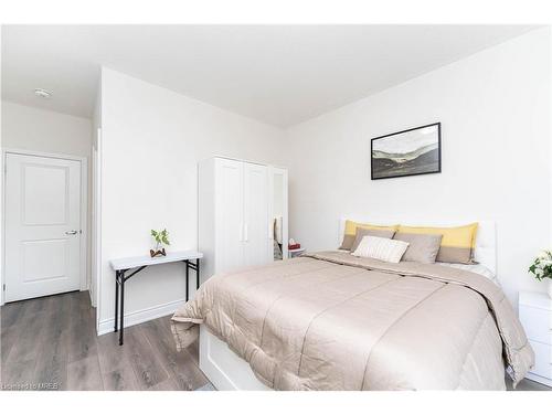 3 Grierson Trail, Waterdown, ON - Indoor Photo Showing Bedroom