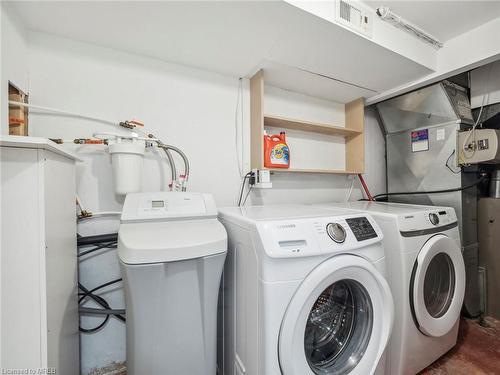 38 Dunsany Crescent, Toronto, ON - Indoor Photo Showing Laundry Room