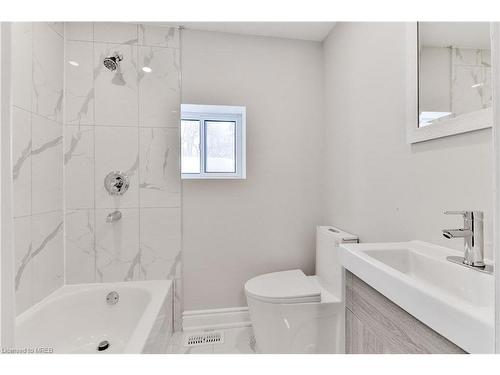 93 Mcmillan Drive, Oshawa, ON - Indoor Photo Showing Bathroom