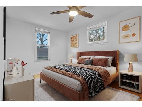 152 Terrace Hill Street, Brantford, ON - Indoor Photo Showing Bedroom
