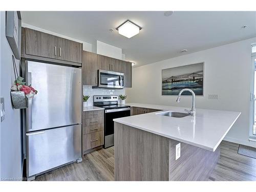 308-455 Charlton Avenue E, Hamilton, ON - Indoor Photo Showing Kitchen With Stainless Steel Kitchen