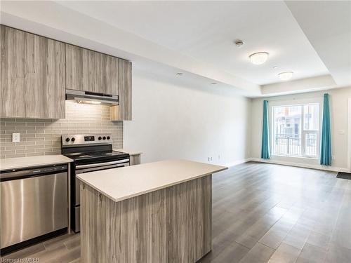 22-200 Malta Avenue, Brampton, ON - Indoor Photo Showing Kitchen With Upgraded Kitchen