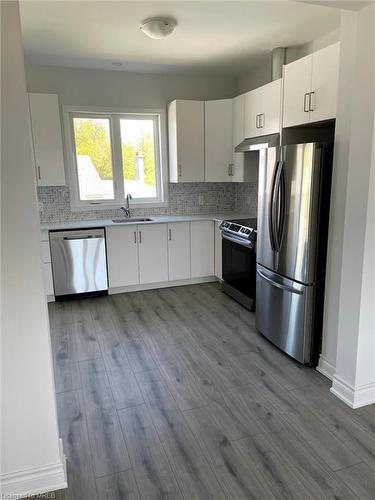 3-17 East Street, St. Catharines, ON - Indoor Photo Showing Kitchen With Stainless Steel Kitchen