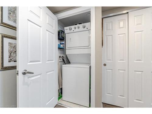 911-716 Main Street E, Milton, ON - Indoor Photo Showing Laundry Room