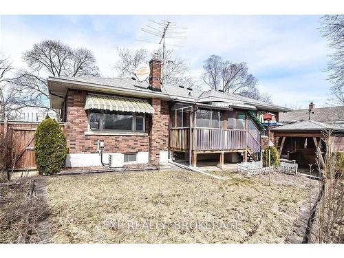 Uf-32 Lancaster Avenue, St. Catharines, ON - Outdoor