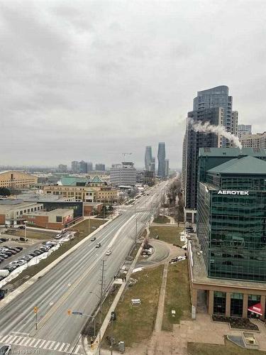 1211-3900 Confederation Parkway, Mississauga, ON - Outdoor With View
