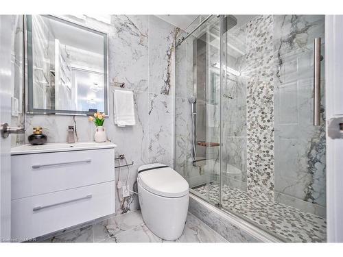 Ph209-208 Enfield Place, Mississauga, ON - Indoor Photo Showing Bathroom