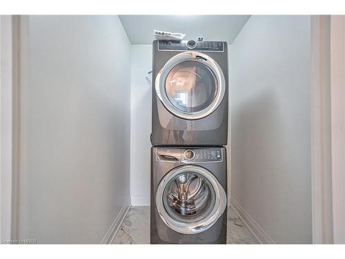 Ph209-208 Enfield Place, Mississauga, ON - Indoor Photo Showing Laundry Room