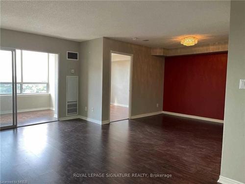 2206-135 Hillcrest Avenue, Mississauga, ON - Indoor Photo Showing Other Room