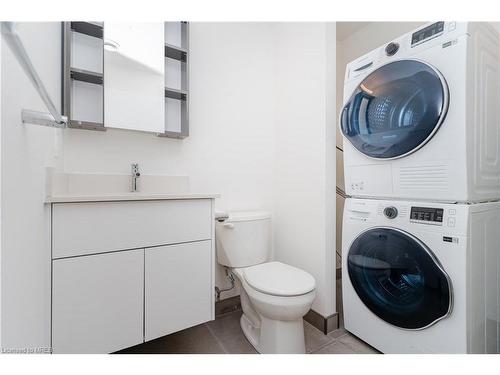 3010-60 Frederick Street Street, Kitchener, ON - Indoor Photo Showing Laundry Room