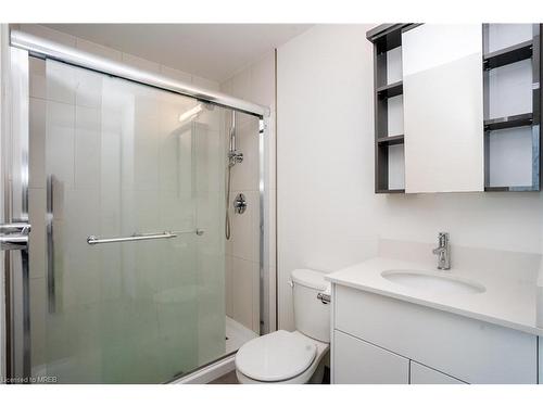 3010-60 Frederick Street Street, Kitchener, ON - Indoor Photo Showing Bathroom