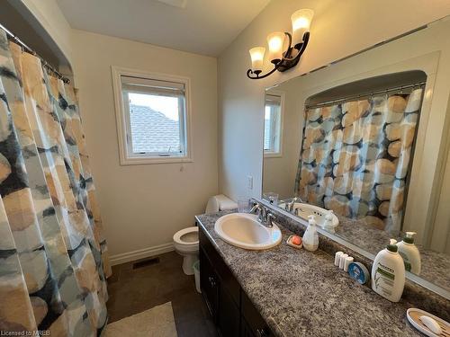 1024 Alberni Road, Woodstock, ON - Indoor Photo Showing Bathroom