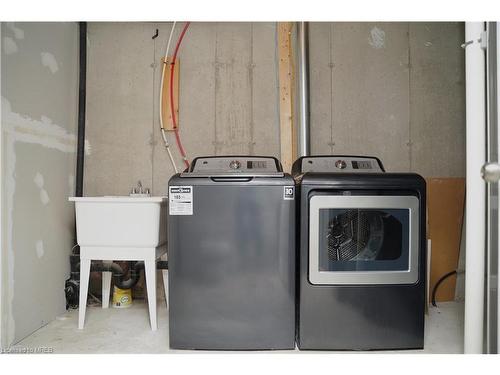 264 Waterbrook Lane, Kitchener, ON - Indoor Photo Showing Laundry Room