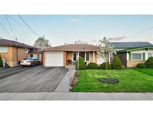 5 Rapallo Drive, Hamilton, ON - Outdoor With Facade