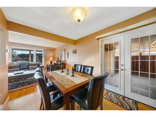 5 Rapallo Drive, Hamilton, ON - Indoor Photo Showing Dining Room