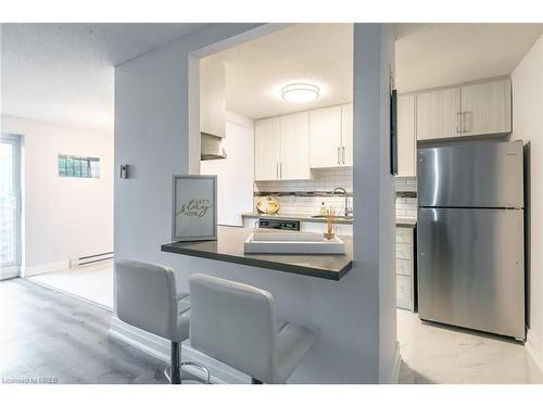 22-529 Elm Street, Port Colborne, ON - Indoor Photo Showing Kitchen