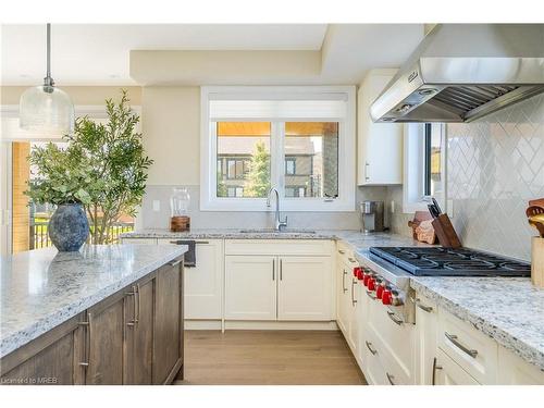 101 Stoneleigh Drive, The Blue Mountains, ON - Indoor Photo Showing Kitchen