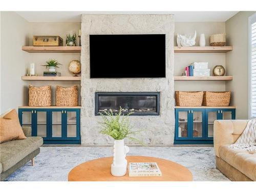 101 Stoneleigh Drive, The Blue Mountains, ON - Indoor Photo Showing Living Room With Fireplace