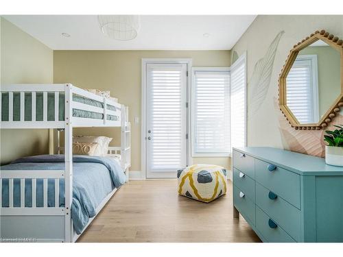 101 Stoneleigh Drive, The Blue Mountains, ON - Indoor Photo Showing Bedroom