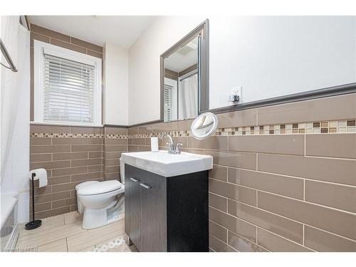 782 Springbank Drive, London, ON - Indoor Photo Showing Bathroom