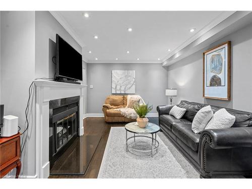 6484 Miller'S Grove, Mississauga, ON - Indoor Photo Showing Living Room With Fireplace