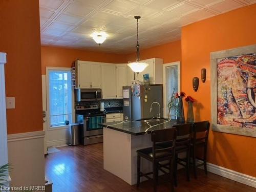 76 East Street, St. Thomas, ON - Indoor Photo Showing Kitchen