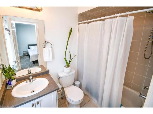34 Deneb Street Street, Barrie, ON - Indoor Photo Showing Bathroom