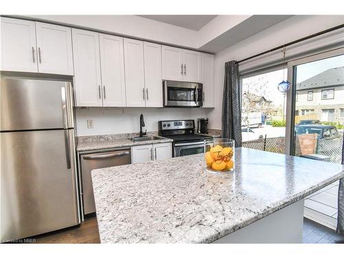 34 Deneb Street Street, Barrie, ON - Indoor Photo Showing Kitchen With Stainless Steel Kitchen With Upgraded Kitchen