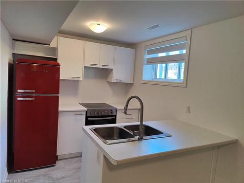 125 Sebastian Street, The Blue Mountains, ON - Indoor Photo Showing Kitchen With Double Sink