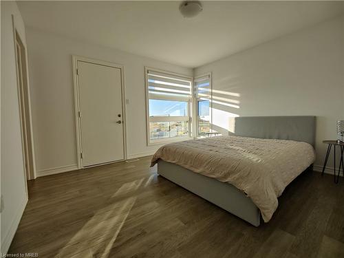 125 Sebastian Street, The Blue Mountains, ON - Indoor Photo Showing Bedroom