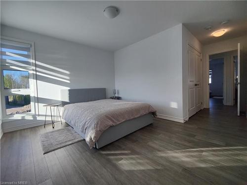 125 Sebastian Street, The Blue Mountains, ON - Indoor Photo Showing Bedroom