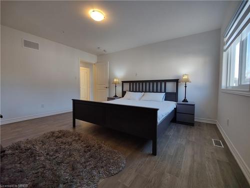 125 Sebastian Street, The Blue Mountains, ON - Indoor Photo Showing Bedroom