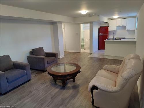 125 Sebastian Street, The Blue Mountains, ON - Indoor Photo Showing Living Room