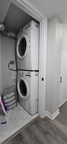 91 Rivertrail Avenue, Kitchener, ON - Indoor Photo Showing Laundry Room