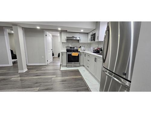 91 Rivertrail Avenue, Kitchener, ON - Indoor Photo Showing Kitchen