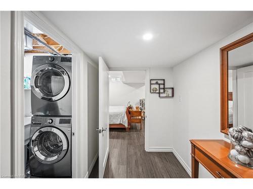 2873 Gulfstream Way, Mississauga, ON - Indoor Photo Showing Laundry Room
