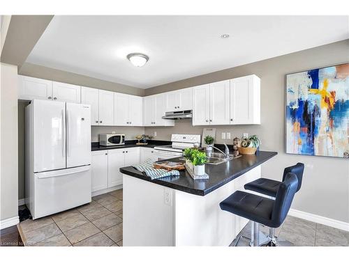 1187 Elson Road, London, ON - Indoor Photo Showing Kitchen
